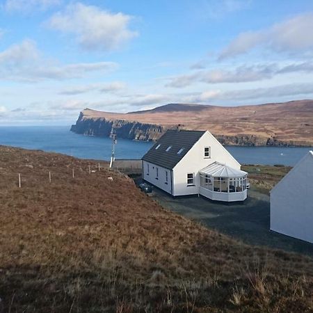 Waterfall View Milovaig 외부 사진
